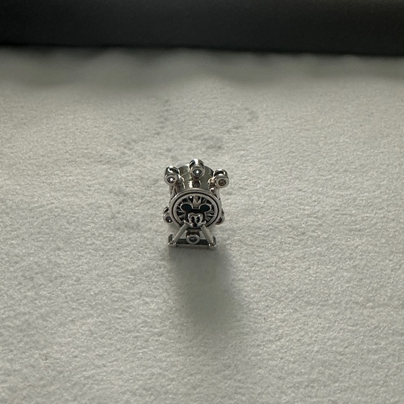 Pandora Silver Ferris Wheel Charm - Picture 2 of 3